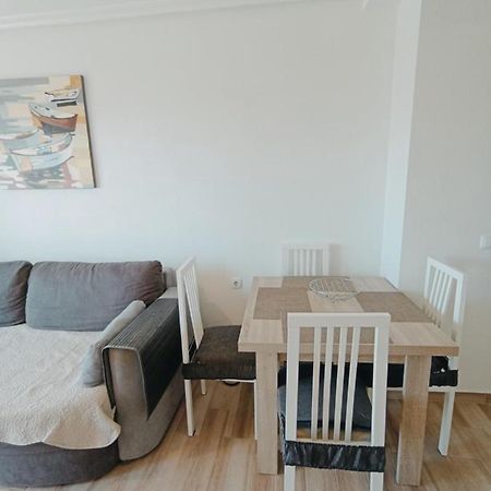 Apartment In Torrevieja By The Beach Esterno foto